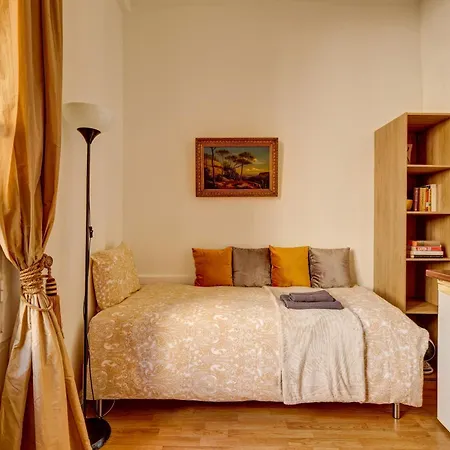 Small Luxurious In The Heart Of Saint Germain *