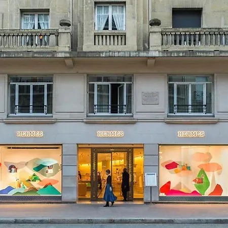 Small Luxurious In The Heart Of Saint Germain