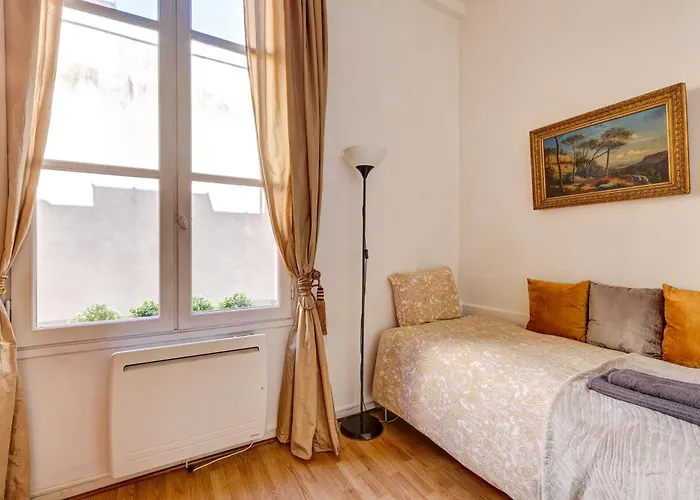 Small Luxurious In The Heart Of Saint Germain Appartement *